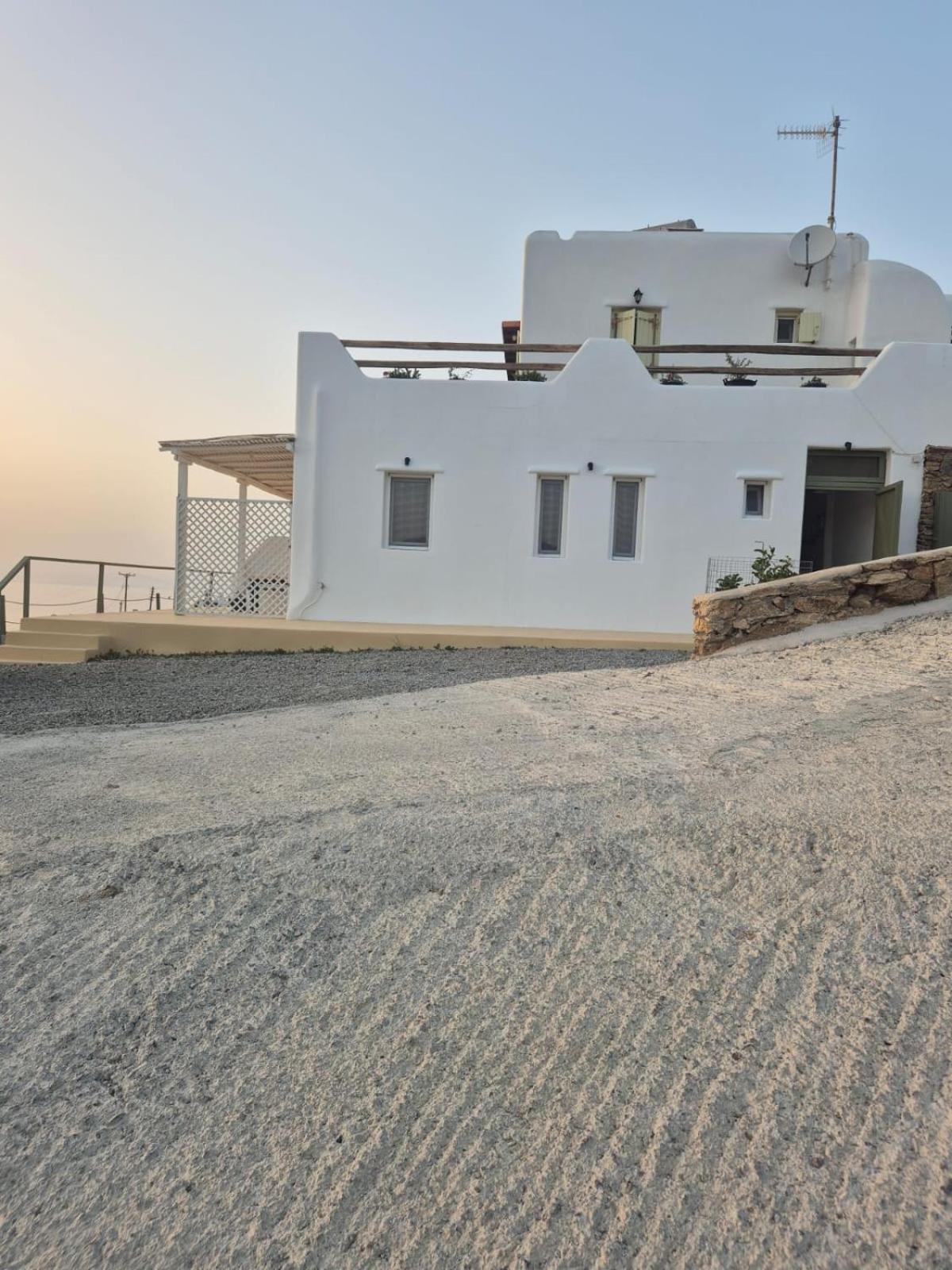 Enne Studios For Views & Tranquility Ftelia  Exterior photo