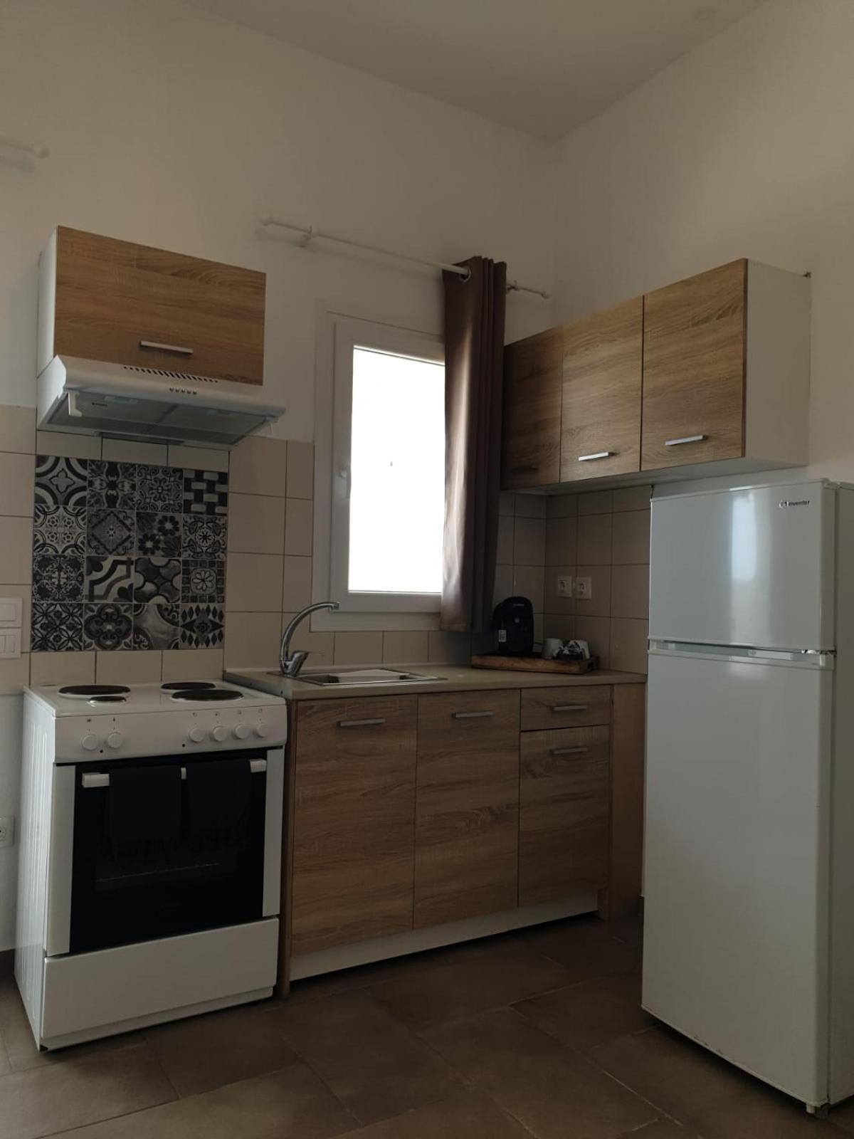 Enne Studios For Views & Tranquility Ftelia  Room photo